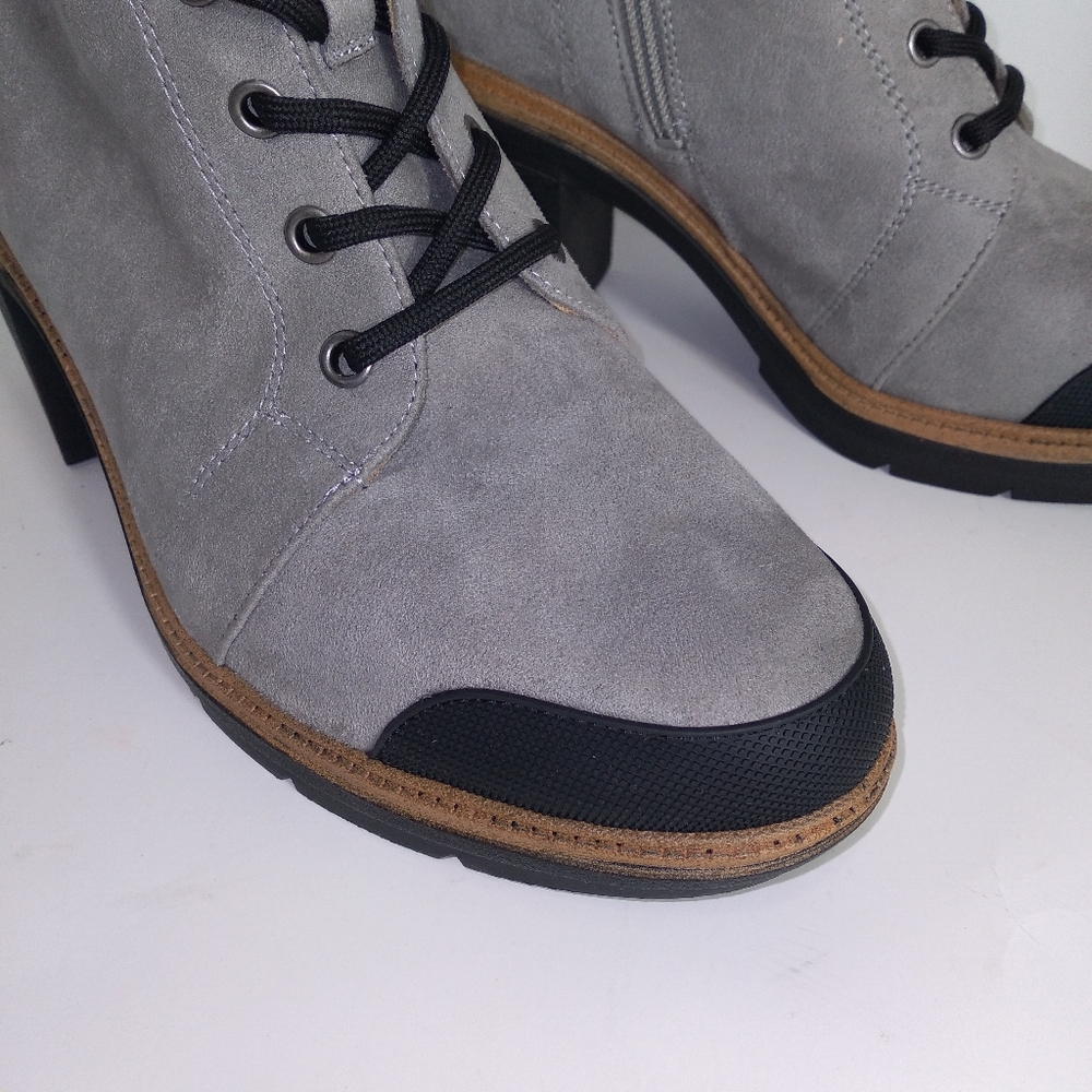 Dr. Scholl's For The Love Of Grey Fur Trimmed Block Heel Lace-Up Boots Size-9.5 - Picture 7 of 12